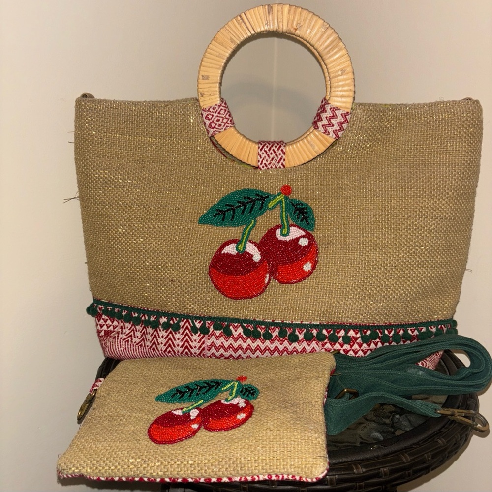 America & Beyond CHERRY tote